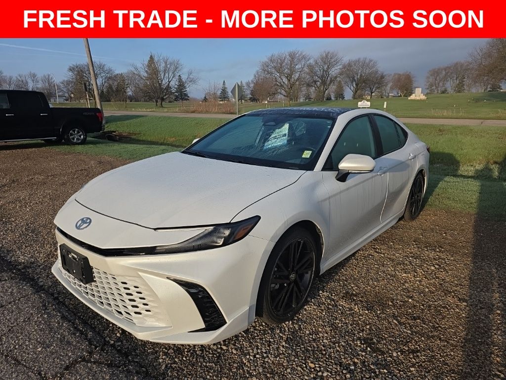 Pearl 2025 Toyota Camry XSE FWD Sedan Front-Wheel Drive Continuously Variable Transmission