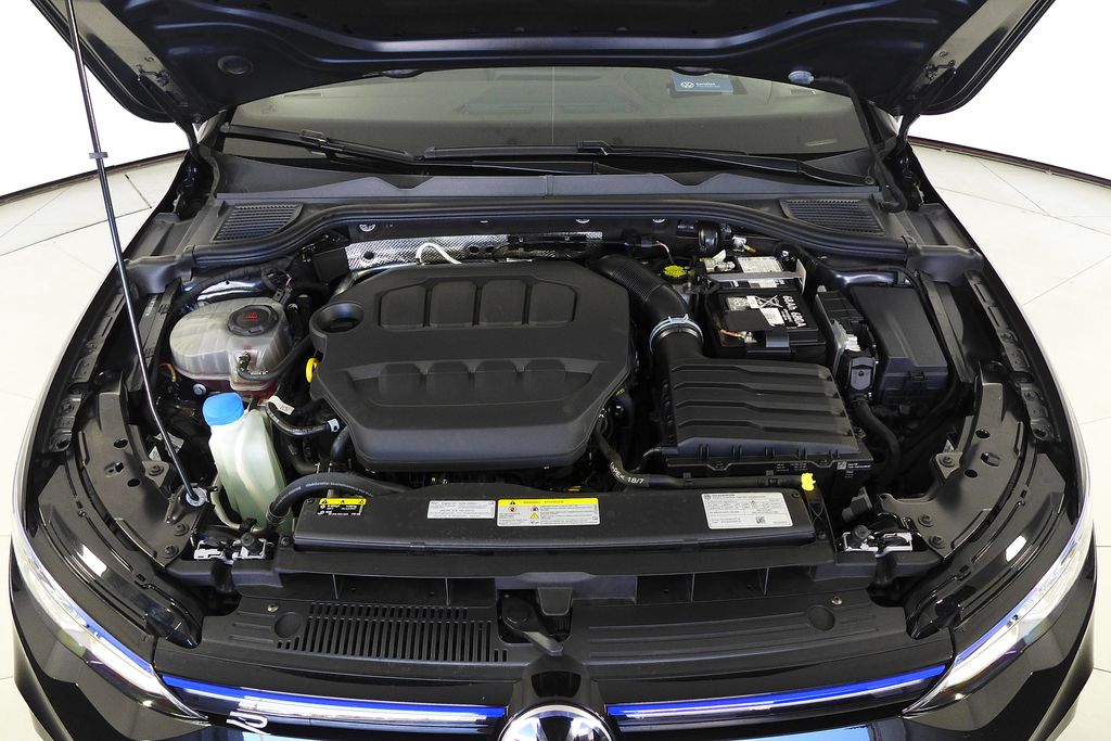 Thumbnail: 2024 Volkswagen Golf - 6