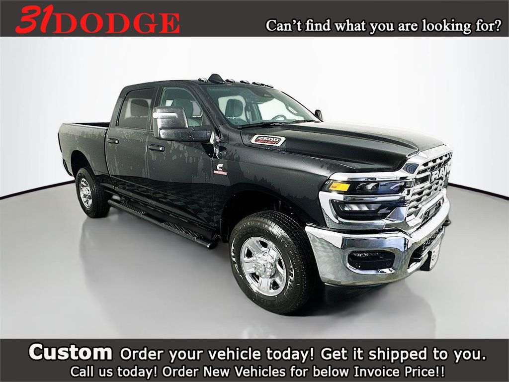 2025 RAM 2500 Tradesman Crew Cab 4WD