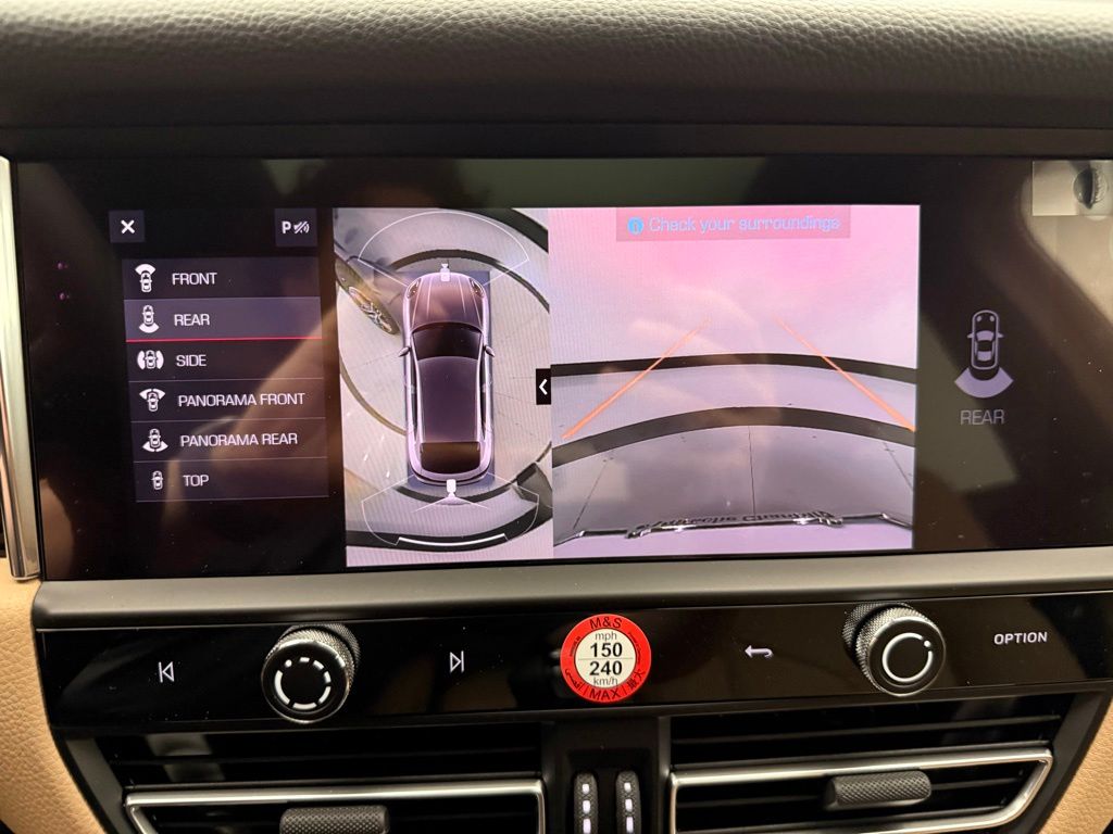 Thumbnail: 2026 Porsche Macan - 17