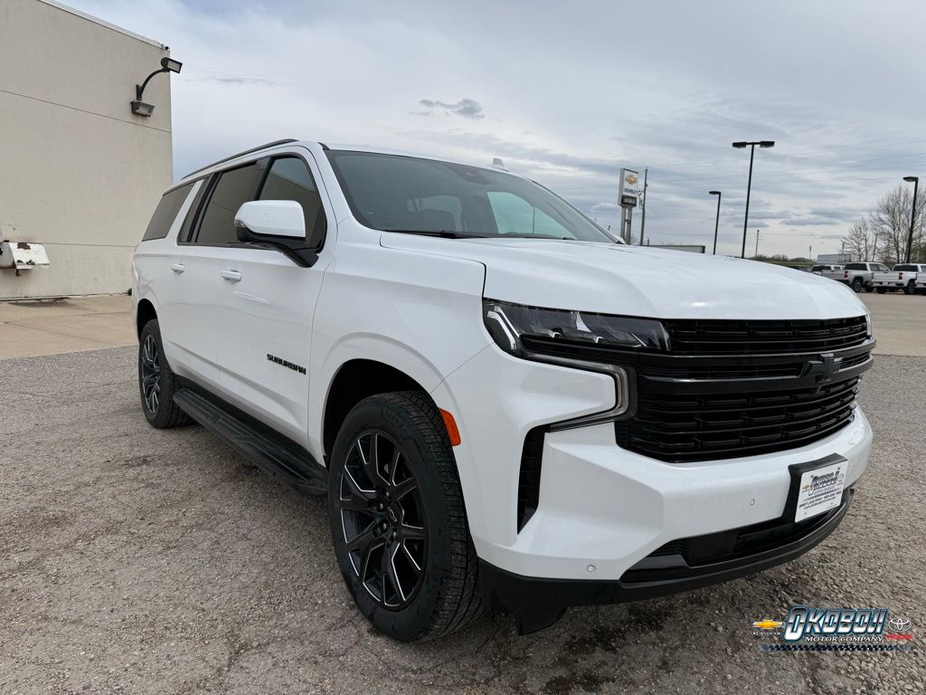 Summit White 2024 Chevrolet Suburban RST 4WD SUV / Crossover Four-Wheel Drive