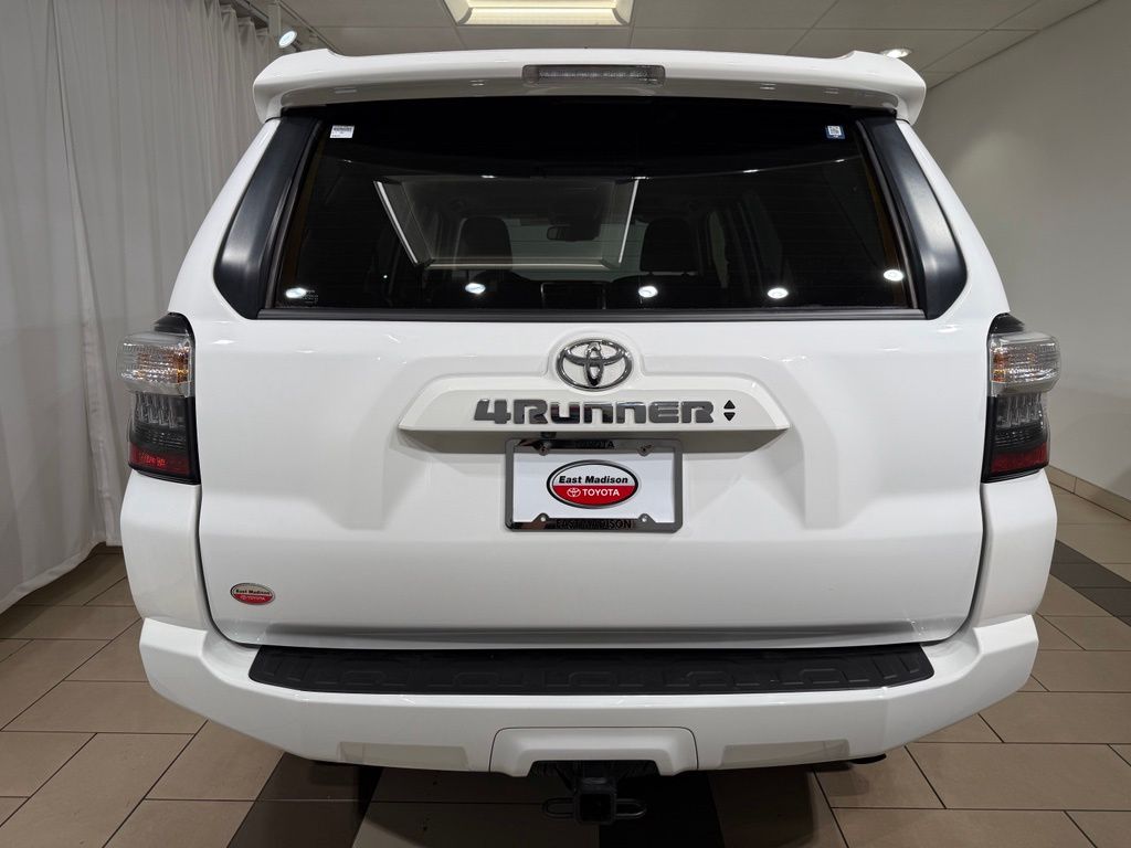 Thumbnail: 2024 Toyota 4Runner - 4