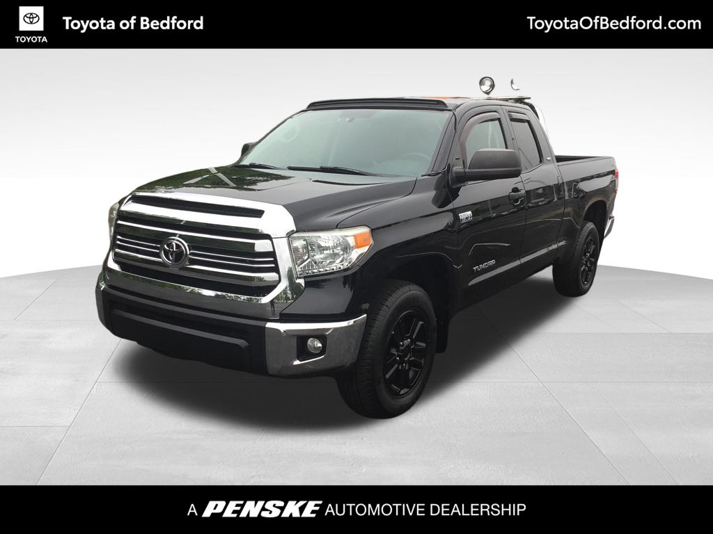 2016 Toyota Tundra SR5 Hero Image