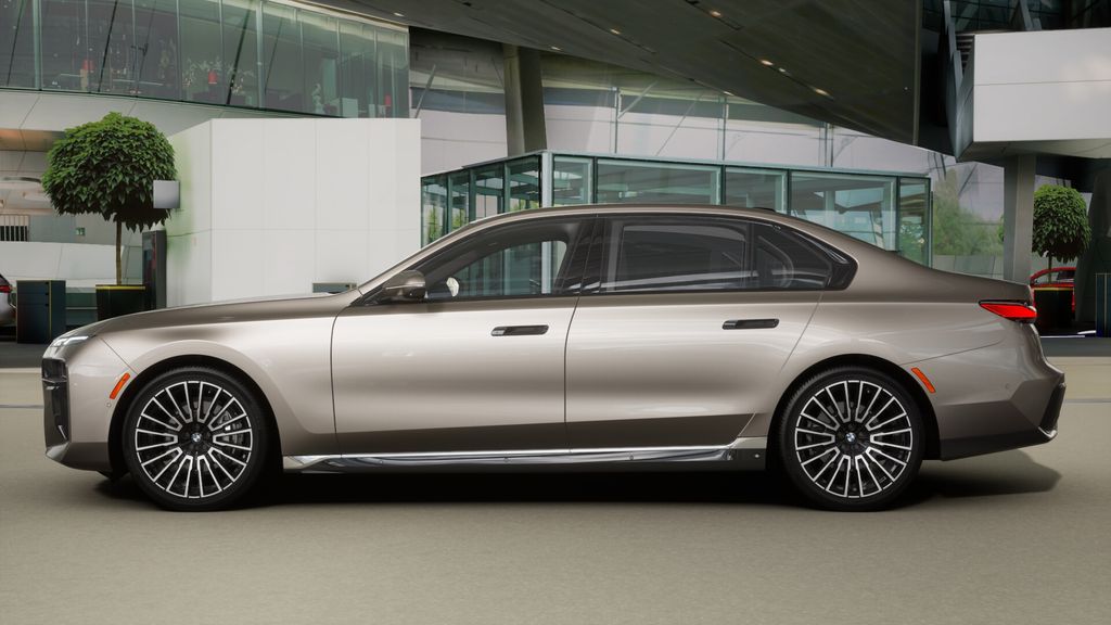 Thumbnail: 2025 BMW 7 Series - 30