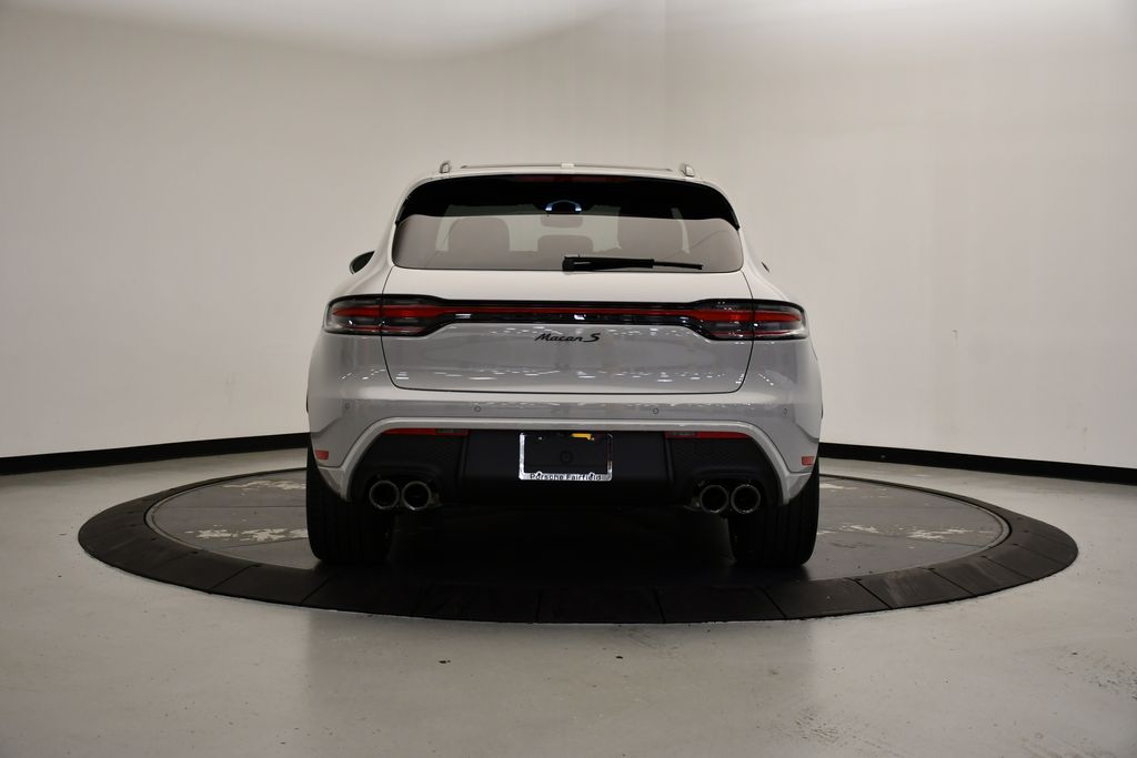 Thumbnail: 2026 Porsche Macan - 6