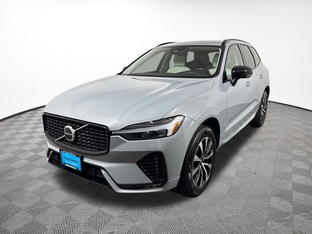 2024 Volvo XC60 B5 Core Dark Theme AWD