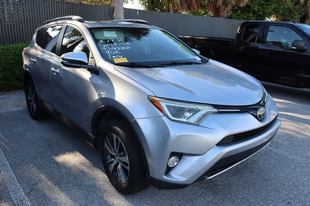 Thumbnail: 2018 Toyota RAV4 - 6