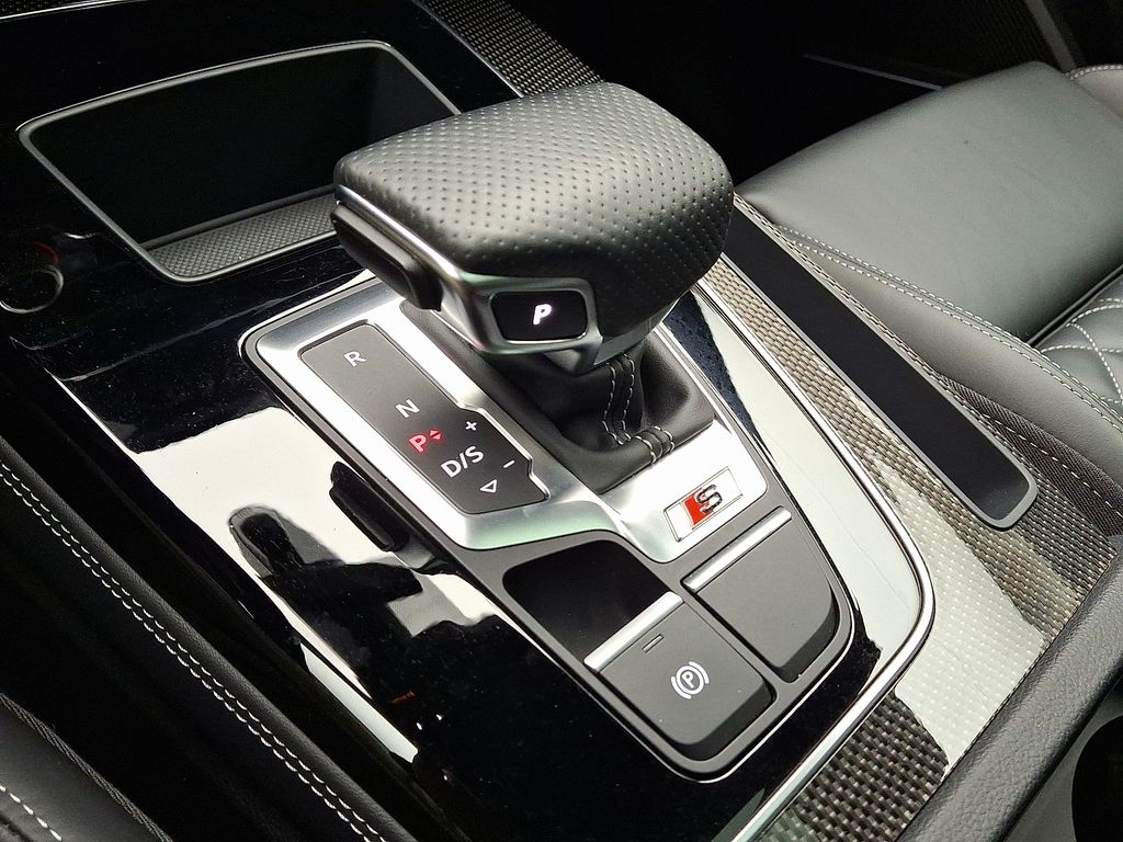 Thumbnail: 2023 Audi SQ5 - 15