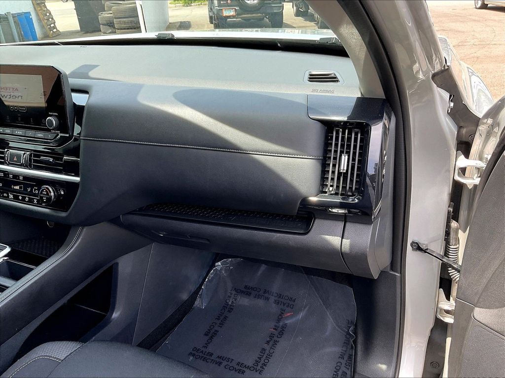 2024 Nissan Pathfinder — photo 13