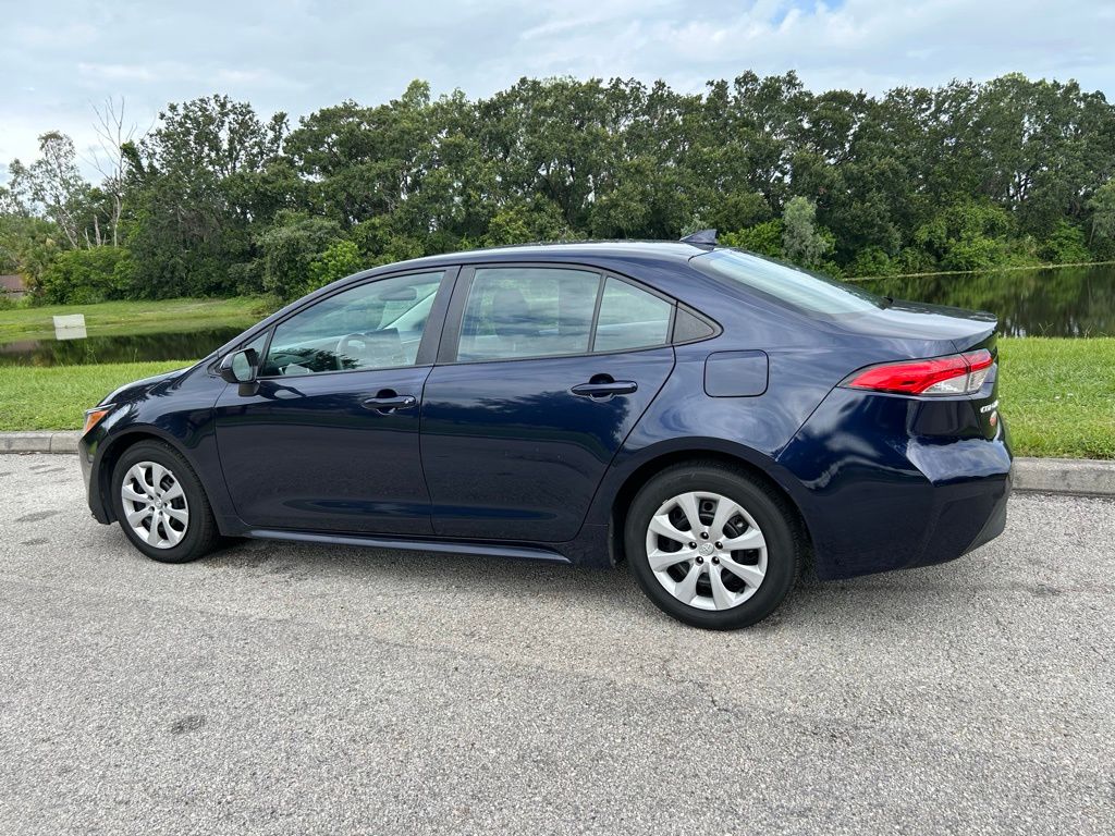 Thumbnail: 2023 Toyota Corolla - 3