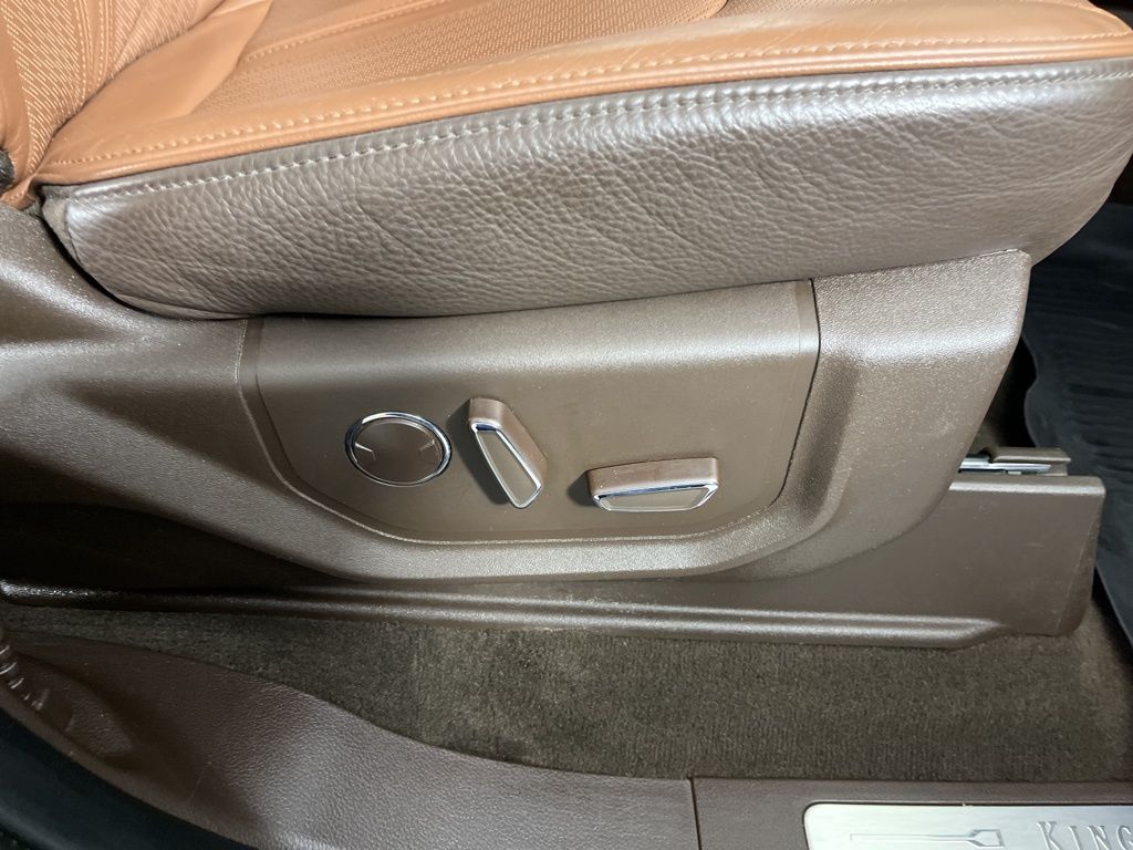 Thumbnail: 2022 Ford Expedition MAX - 8