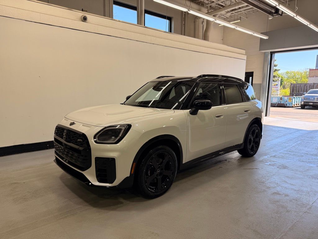Thumbnail: 2027 MINI Cooper Countryman - 1