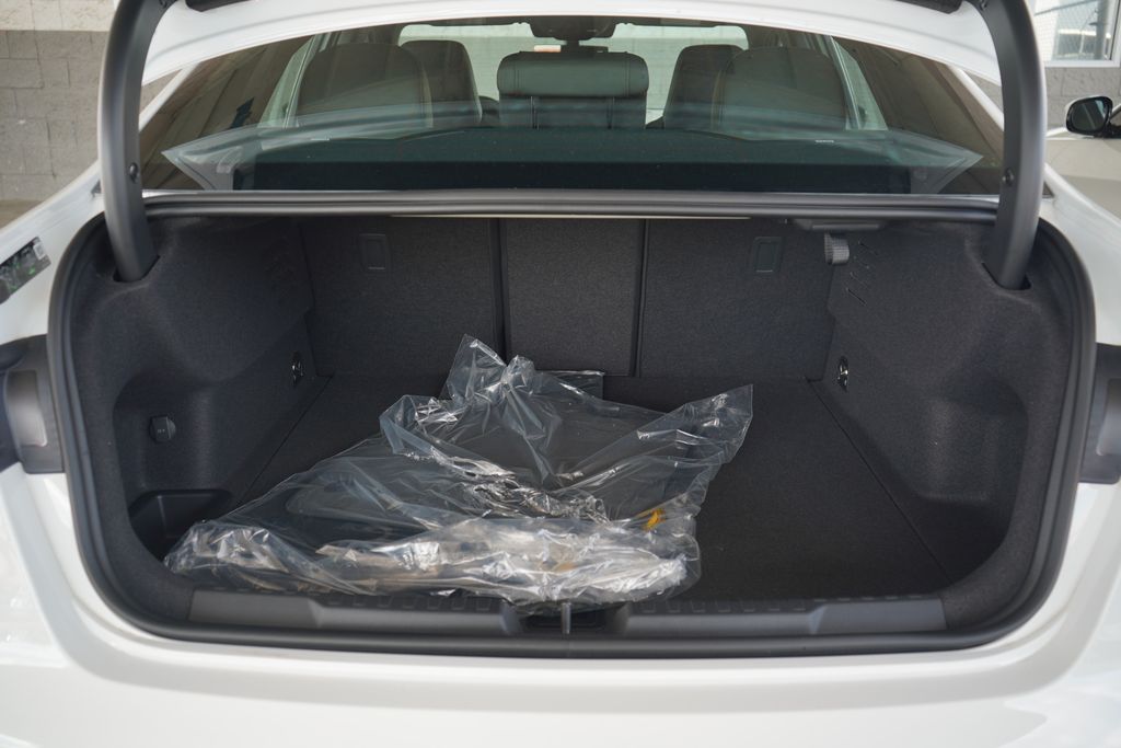 Thumbnail: 2026 Audi RS 3 - 11