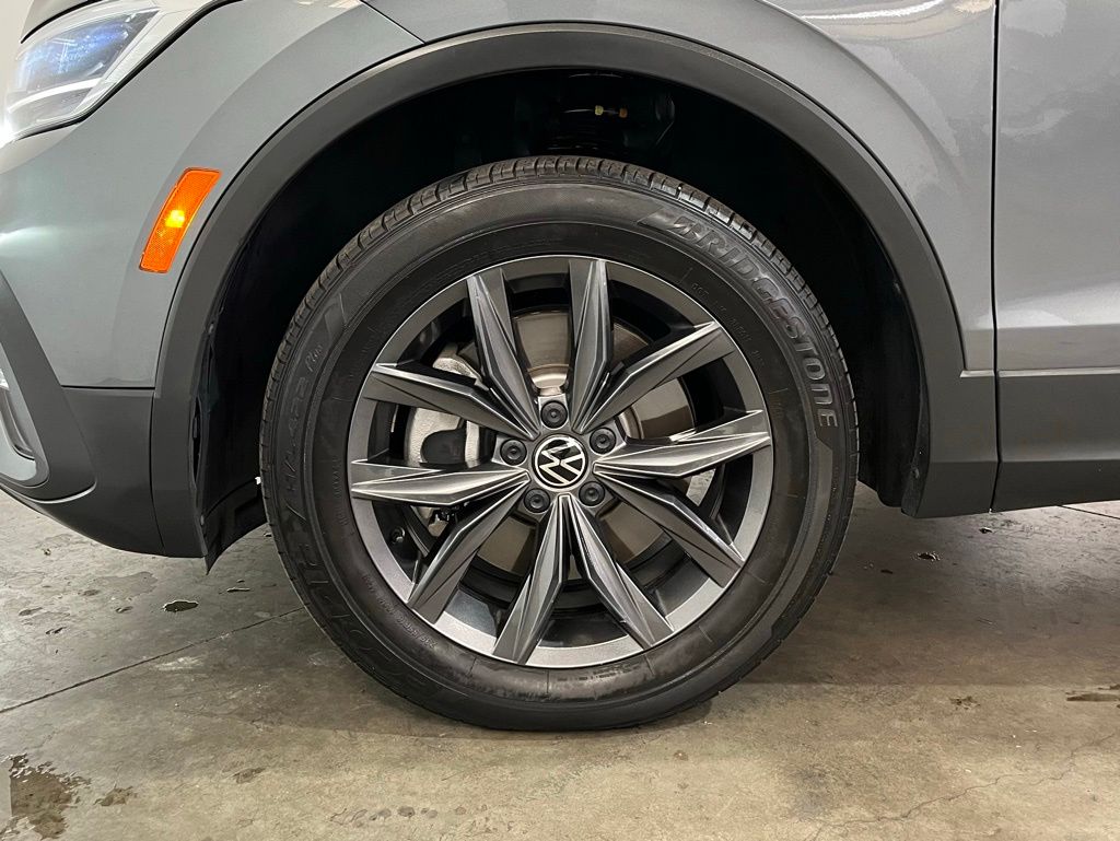 2023 Volkswagen Tiguan 2.0T SE