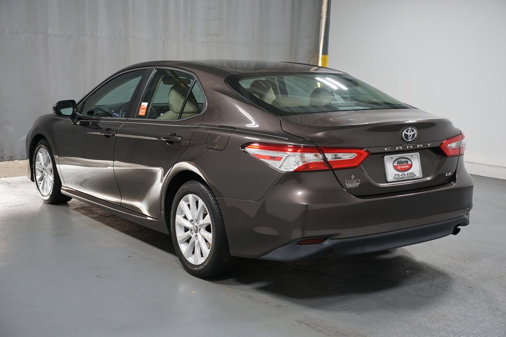 Thumbnail: 2018 Toyota Camry - 6