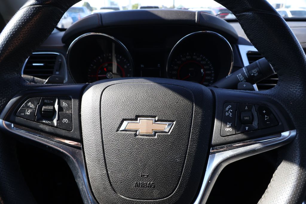 Thumbnail: 2016 Chevrolet  - 18