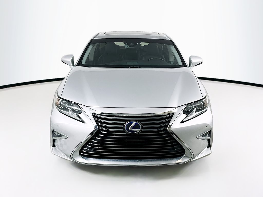 2017 Lexus ES Hybrid 300h 2