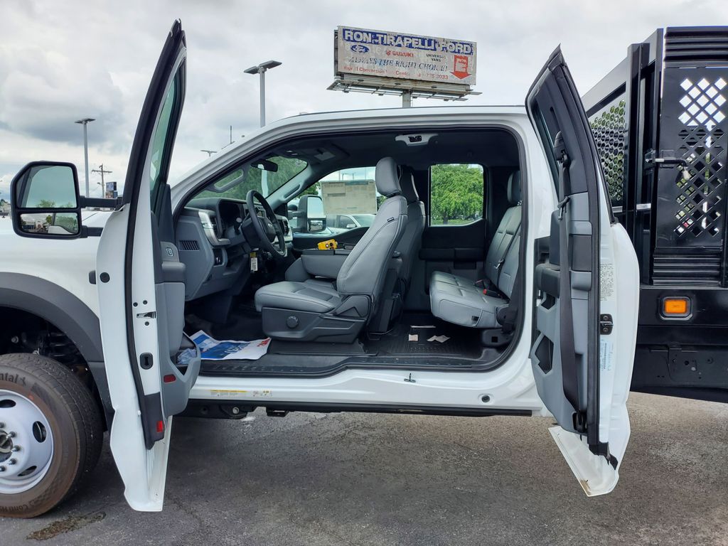 Used 2024 White Ford XL image 19