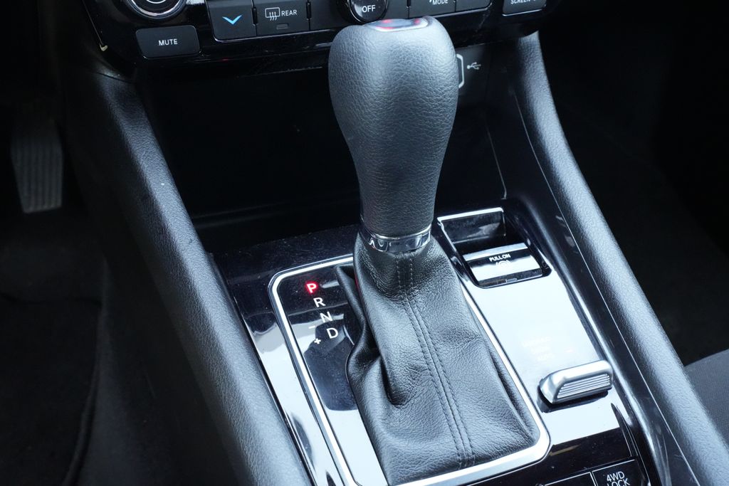 2023 Jeep Compass Sport - 11