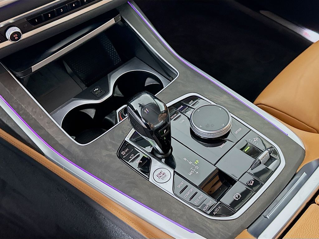 Thumbnail: 2021 BMW X7 - 17