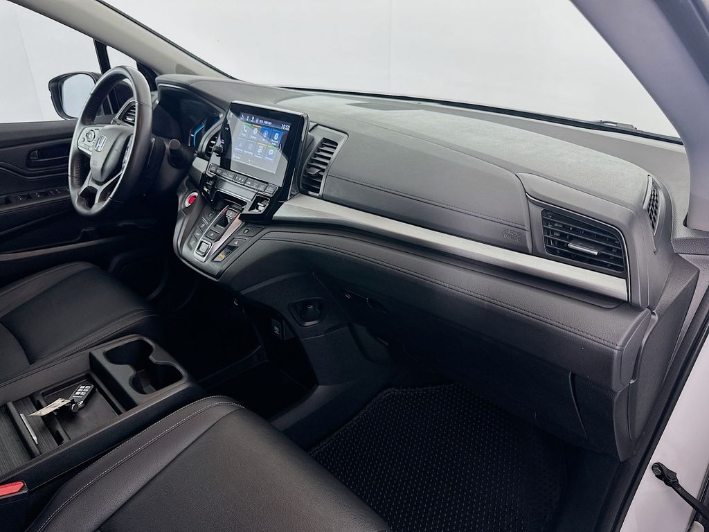Thumbnail: 2023 Honda Odyssey - 32