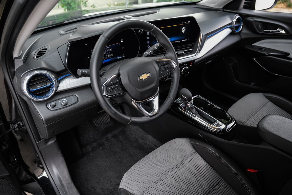 used 2024 Chevrolet Trax car, priced at $21,900