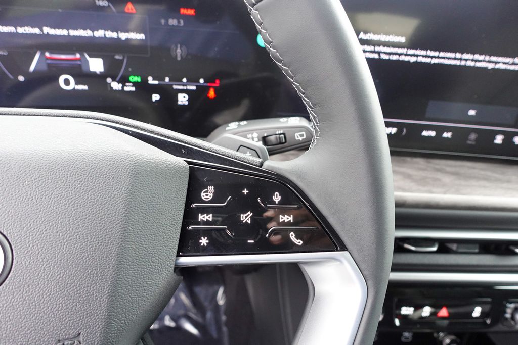 New 2025 White Audi 2.0T Premium image 16