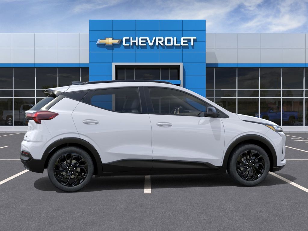 2027 Chevrolet Bolt EV — photo 5