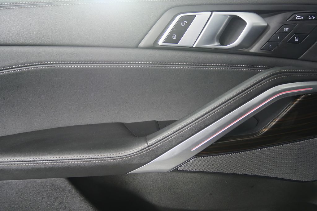 Thumbnail: 2024 BMW X6 - 9