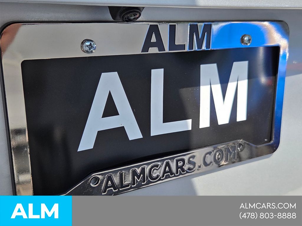 Used 2024 Silver Nissan 1.6 SV image 12