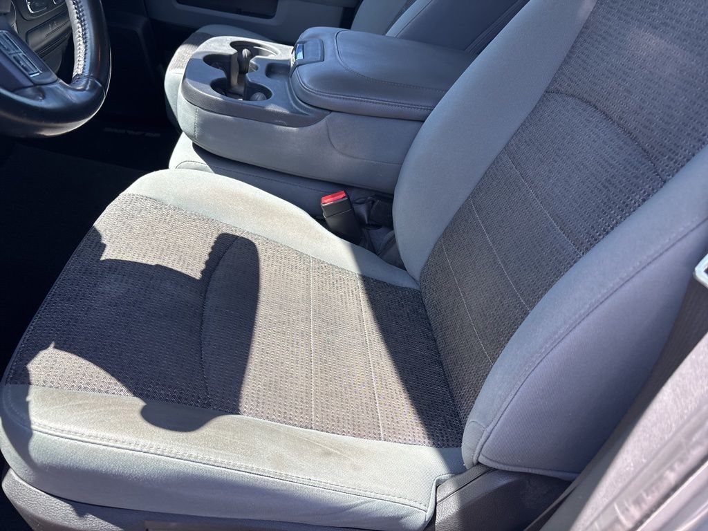 Thumbnail: 2019 RAM 1500 Classic - 11