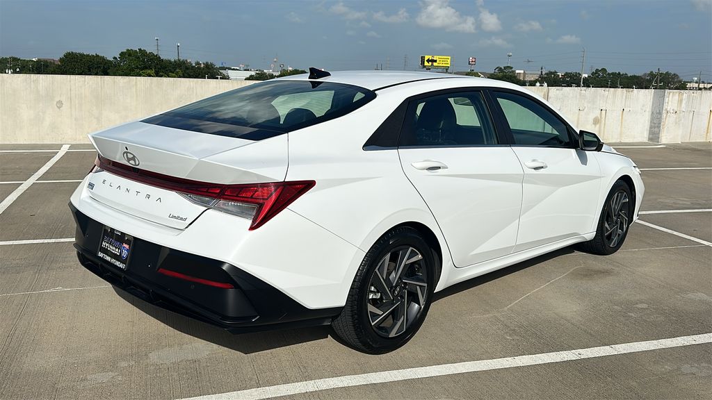 2024 Hyundai Elantra Limited White at Baytown Hyundai