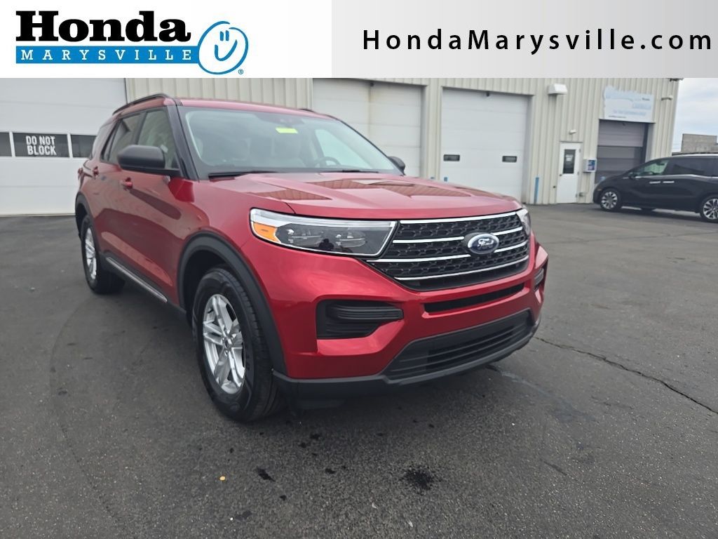 Rapid Red Metallic Tinted Clearcoat 2022 Ford Explorer XLT RWD SUV / Crossover Rear-Wheel Drive Automatic