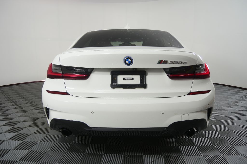 Thumbnail: 2022 BMW 3 Series - 4
