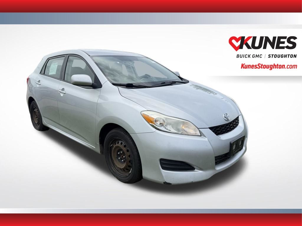 Classic Silver Metallic 2013 Toyota Matrix L Hatchback Front-Wheel Drive 4-Speed Automatic