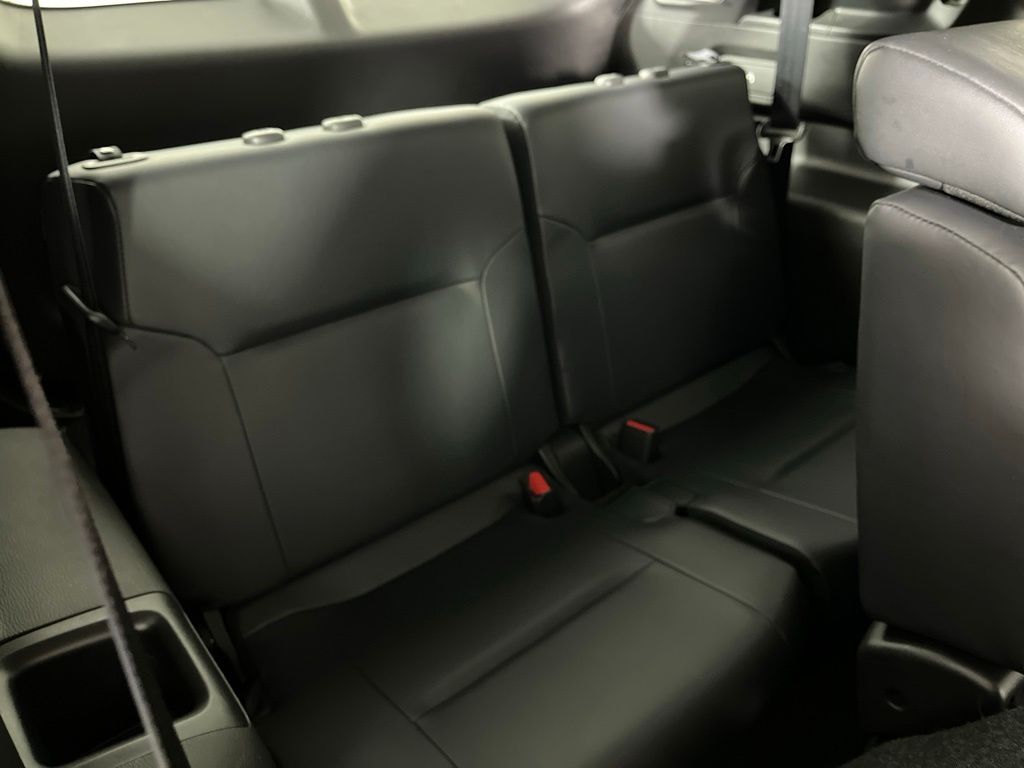 Thumbnail: 2025 Mitsubishi Outlander - 12
