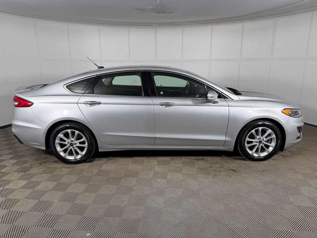 Used 2019 Silver Ford Titanium image 15