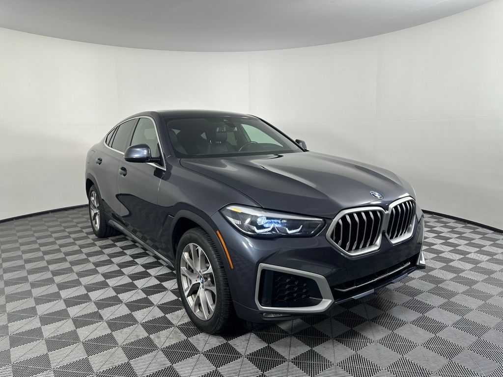Thumbnail: 2021 BMW X6 - 3