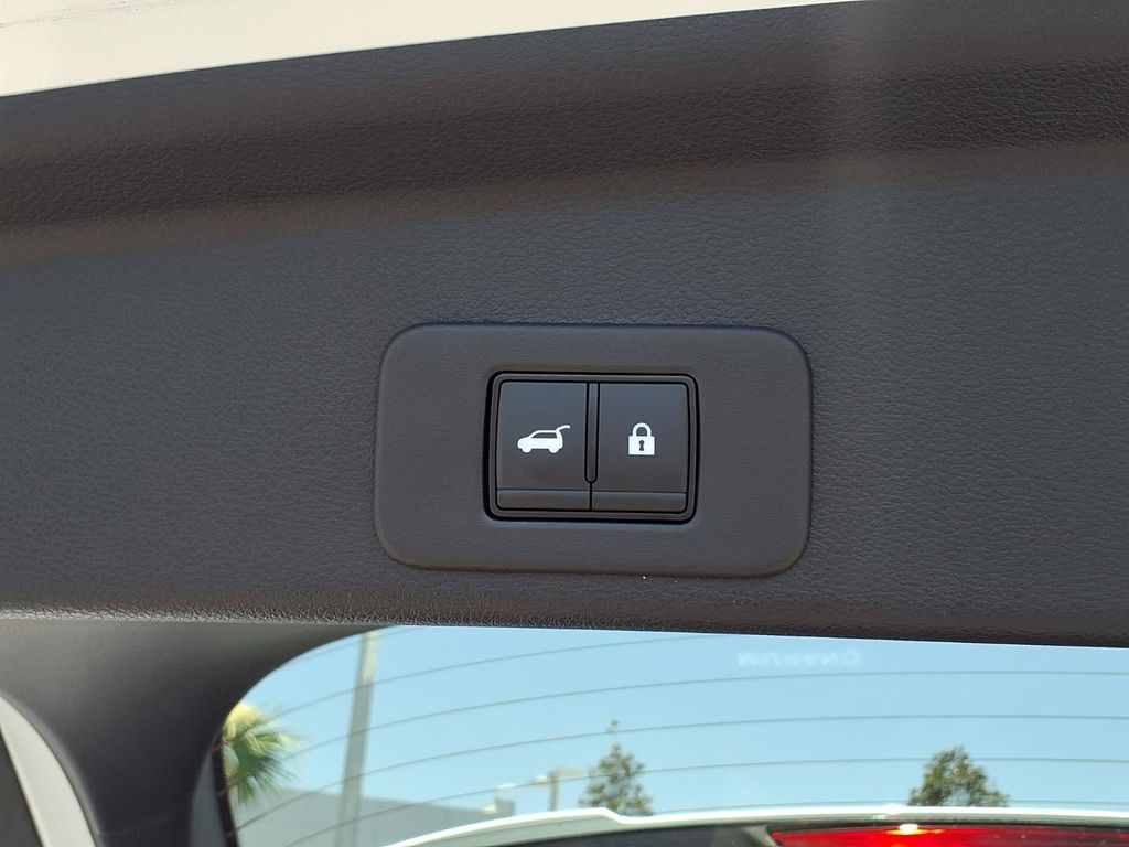 Used 2025 Nissan Murano SUV