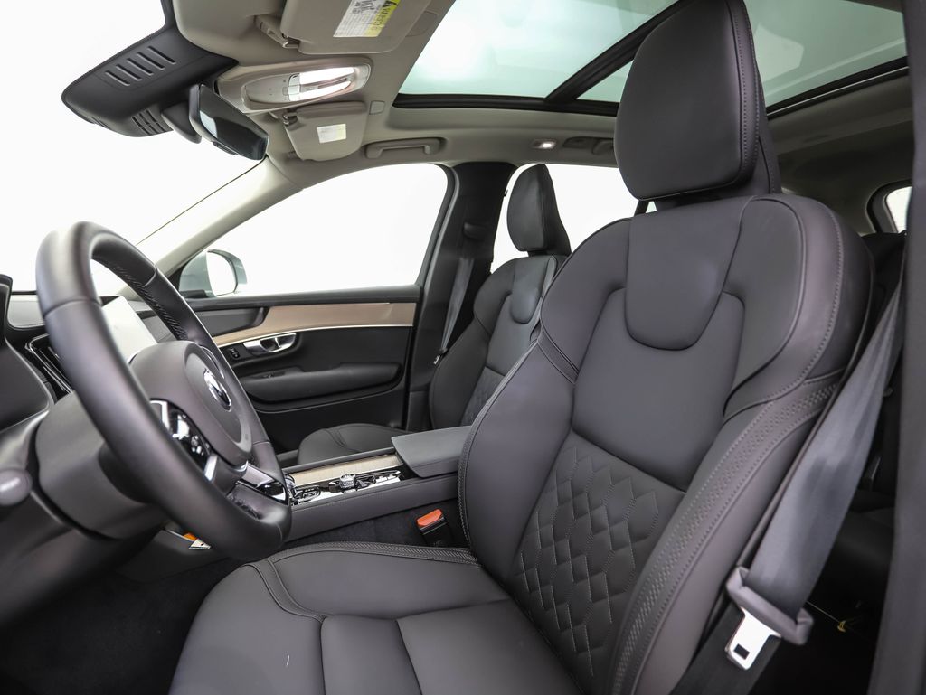 Thumbnail: 2026 Volvo XC90 - 11