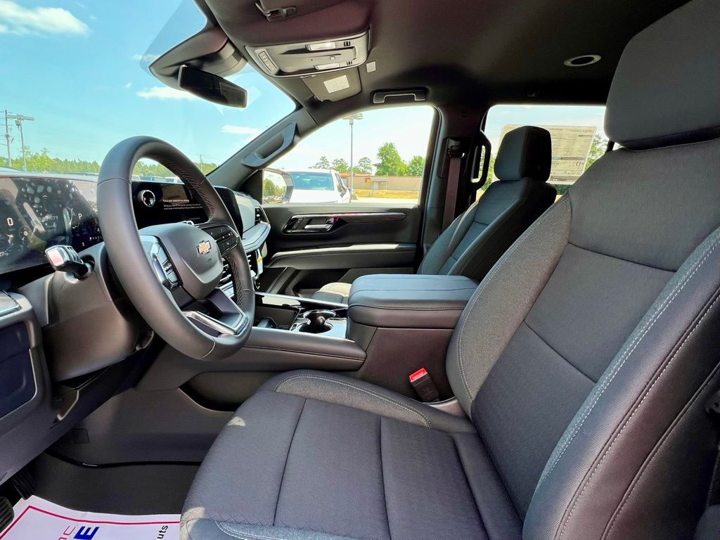 2025 Chevrolet Tahoe LS photo