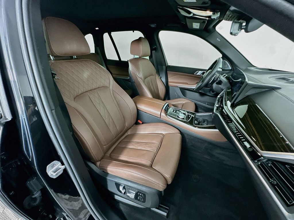 Thumbnail: 2024 BMW X5 - 29