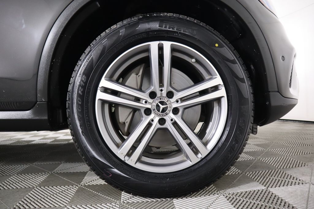 2022 Mercedes-Benz GLC 300 32