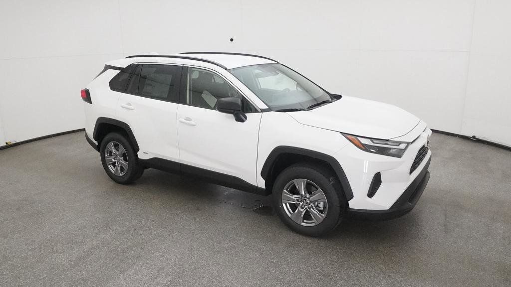 Thumbnail: 2025 Toyota RAV4 - 17