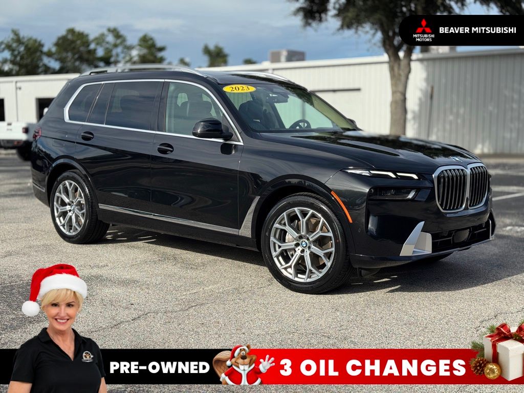 2023 BMW X7 40i's photo