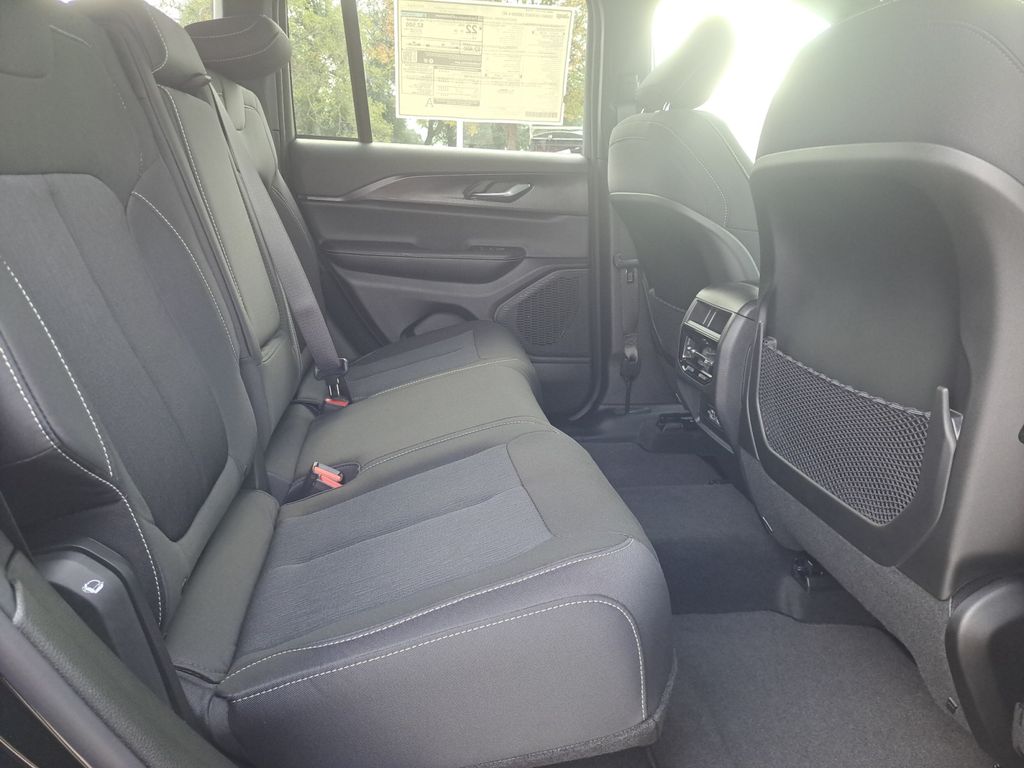 New Car 2025 Jeep Grand Cherokee  Laredo X For Sale Under $35,000 In Austin, Texas