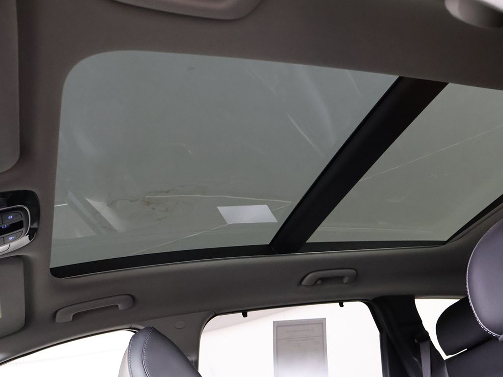 Used 2023 Gray Hyundai SEL image 21