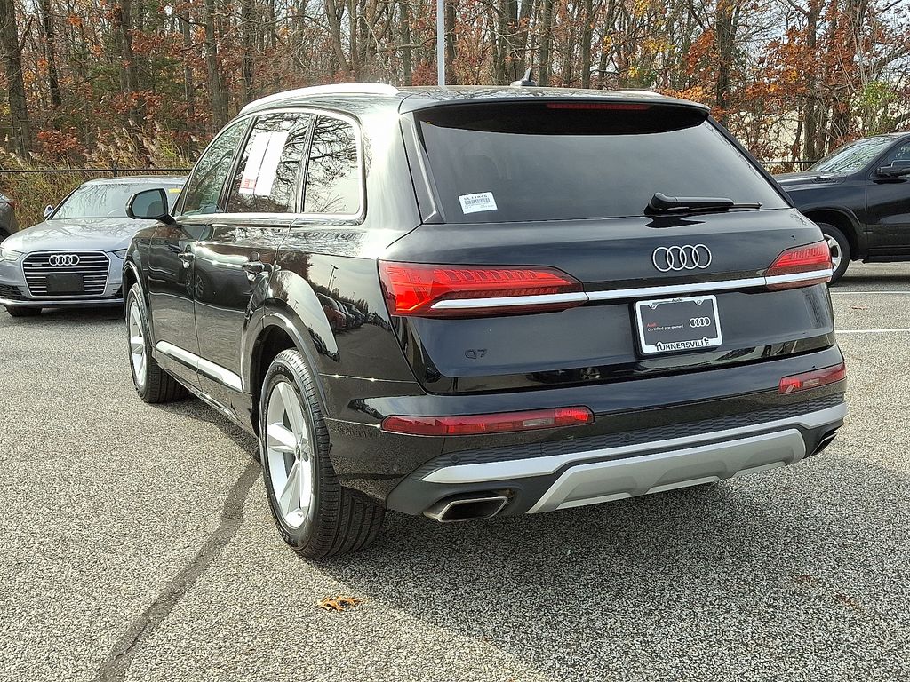 Thumbnail: 2025 Audi Q7 - 4