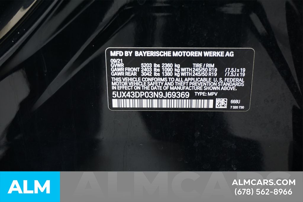 Used 2022 Black BMW sDrive30i image 63