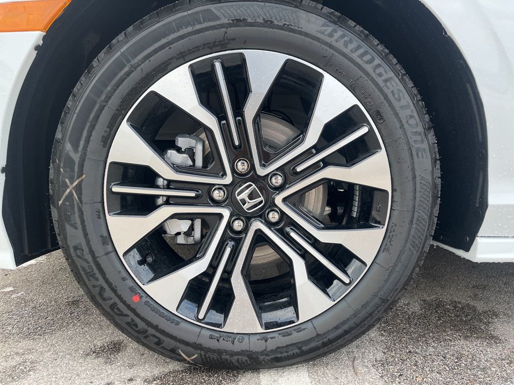 Thumbnail: 2026 Honda Odyssey - 7